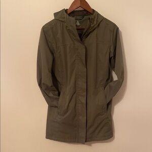 Green Utility Jacket with Hood and Water-Resistant Fabric